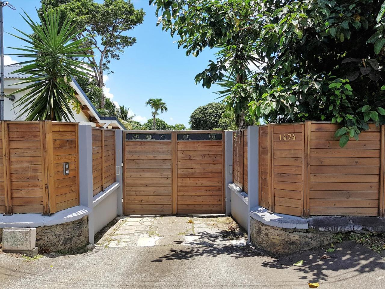 Habitation Villa Les Cassias プティ・ブール エクステリア 写真